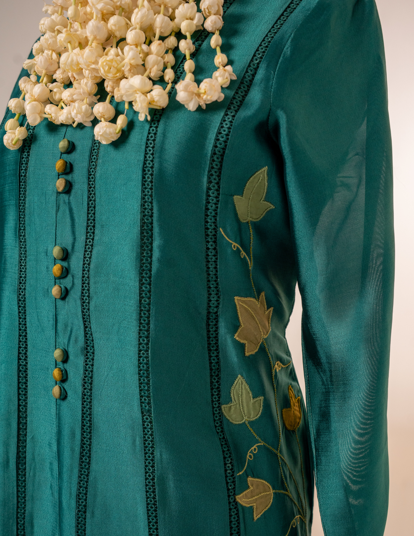 TEAL VINES