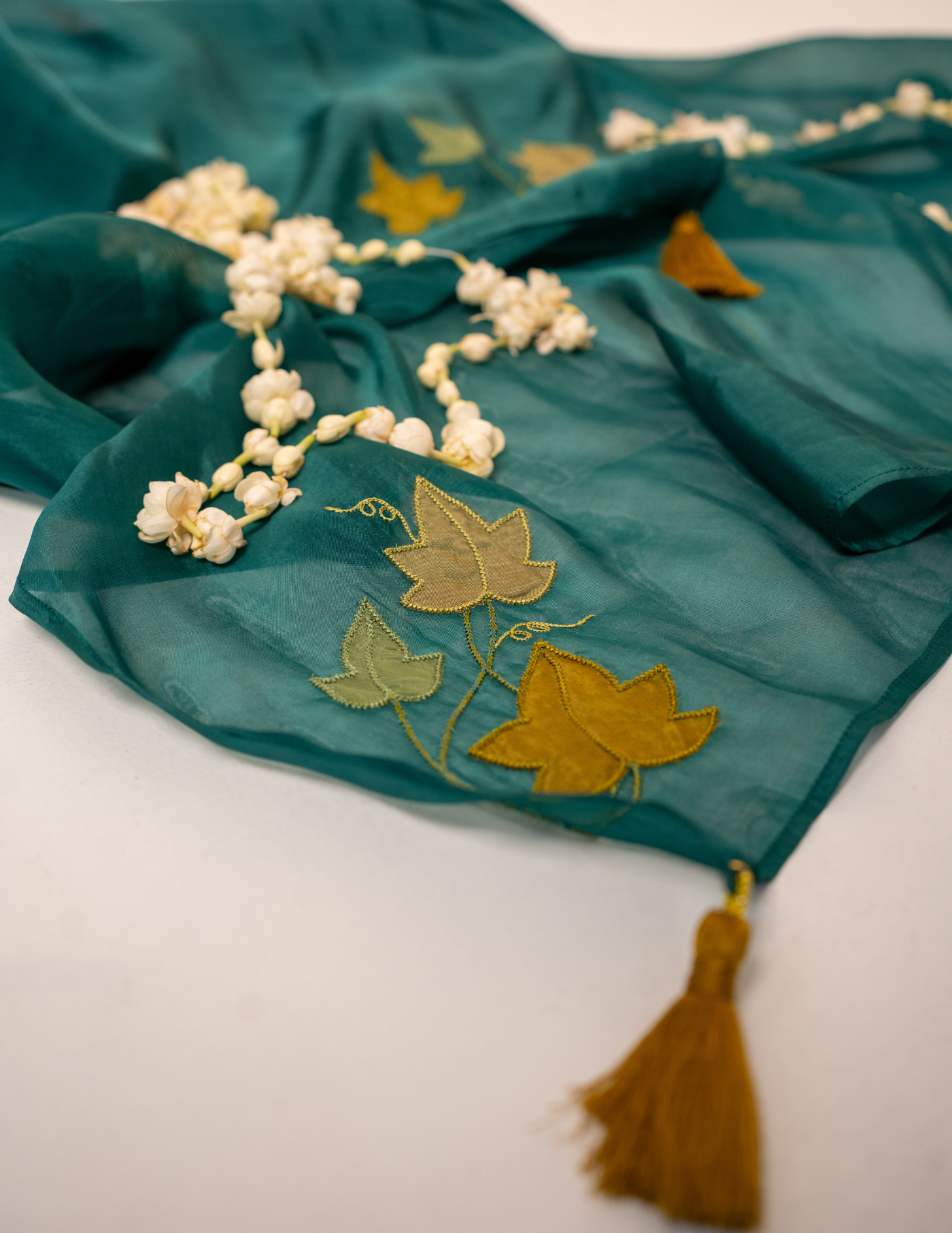 TEAL VINES